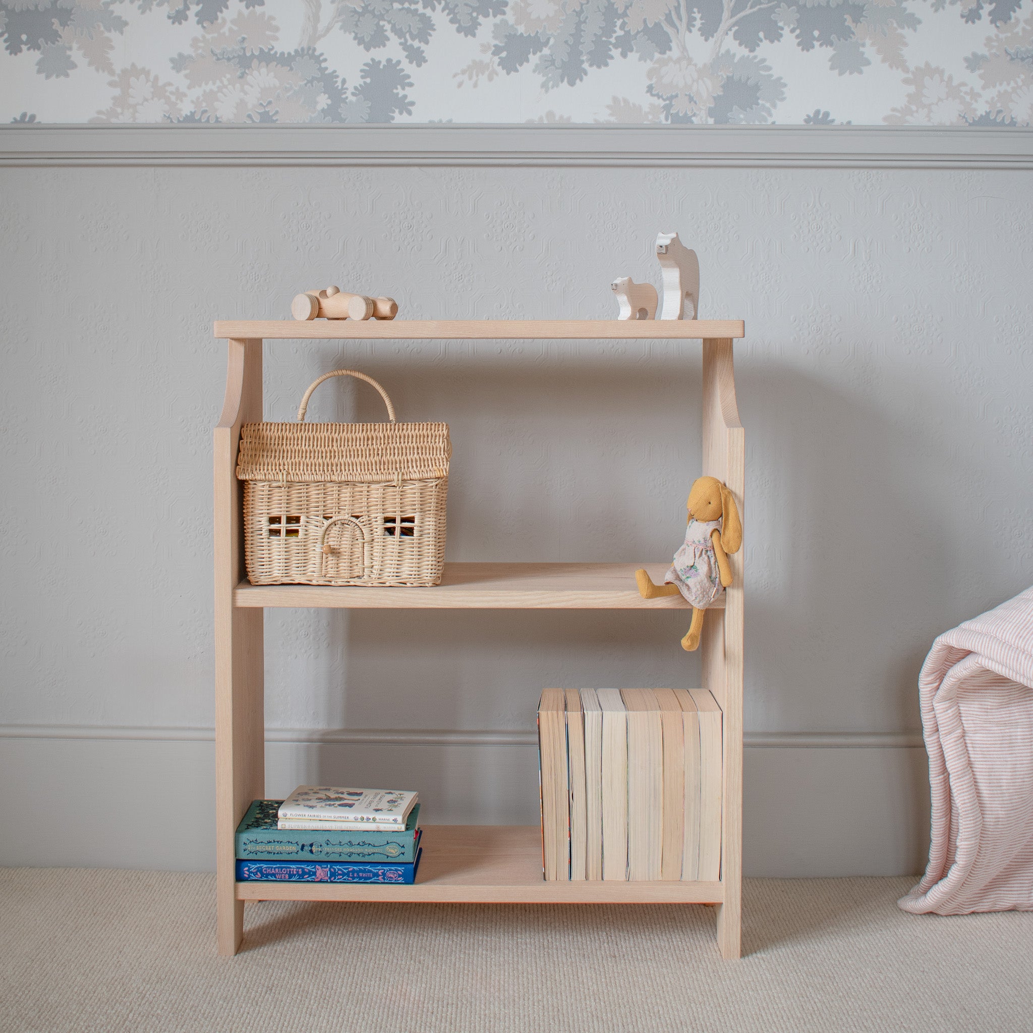 Nibble Bookcase